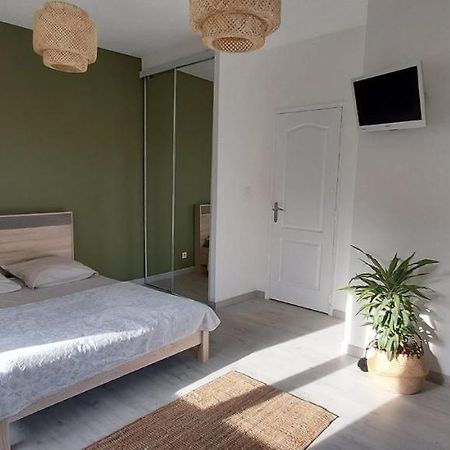 Apartamento Chambre Avec Terrasse Sarrians Exterior foto